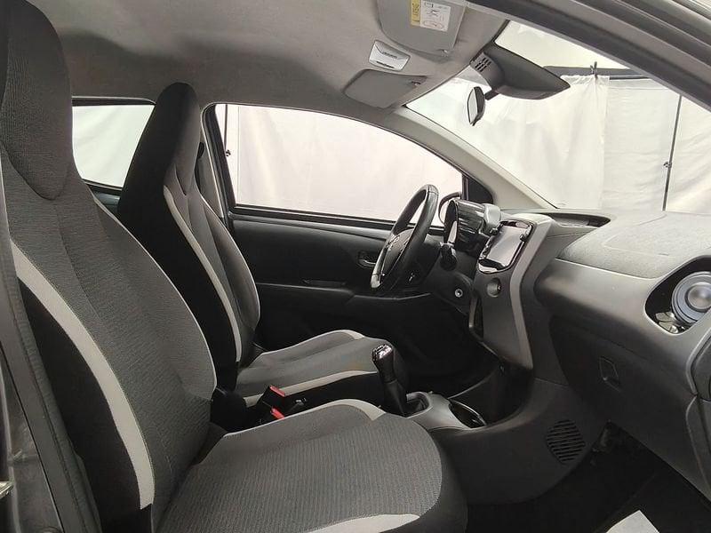 Toyota Aygo Connect 1.0 VVT-i 72 CV 5 porte x-fun