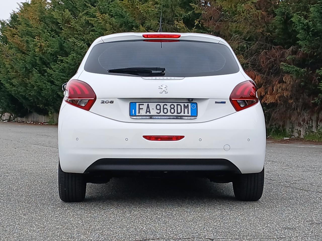 Peugeot 208 KM 81 000 EURO 6B PARI AL NUOVO