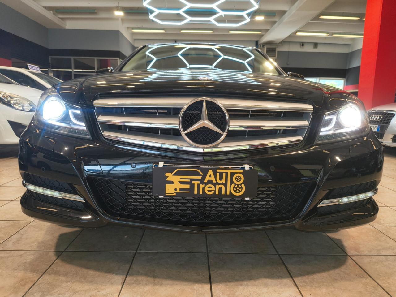 Mercedes-benz C 200 CDI Executive solo 110.000 km