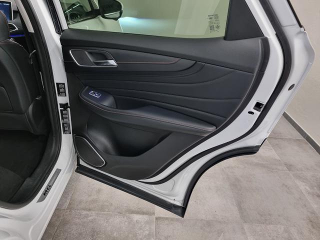 MG EHS Plug-in Hybrid Luxury