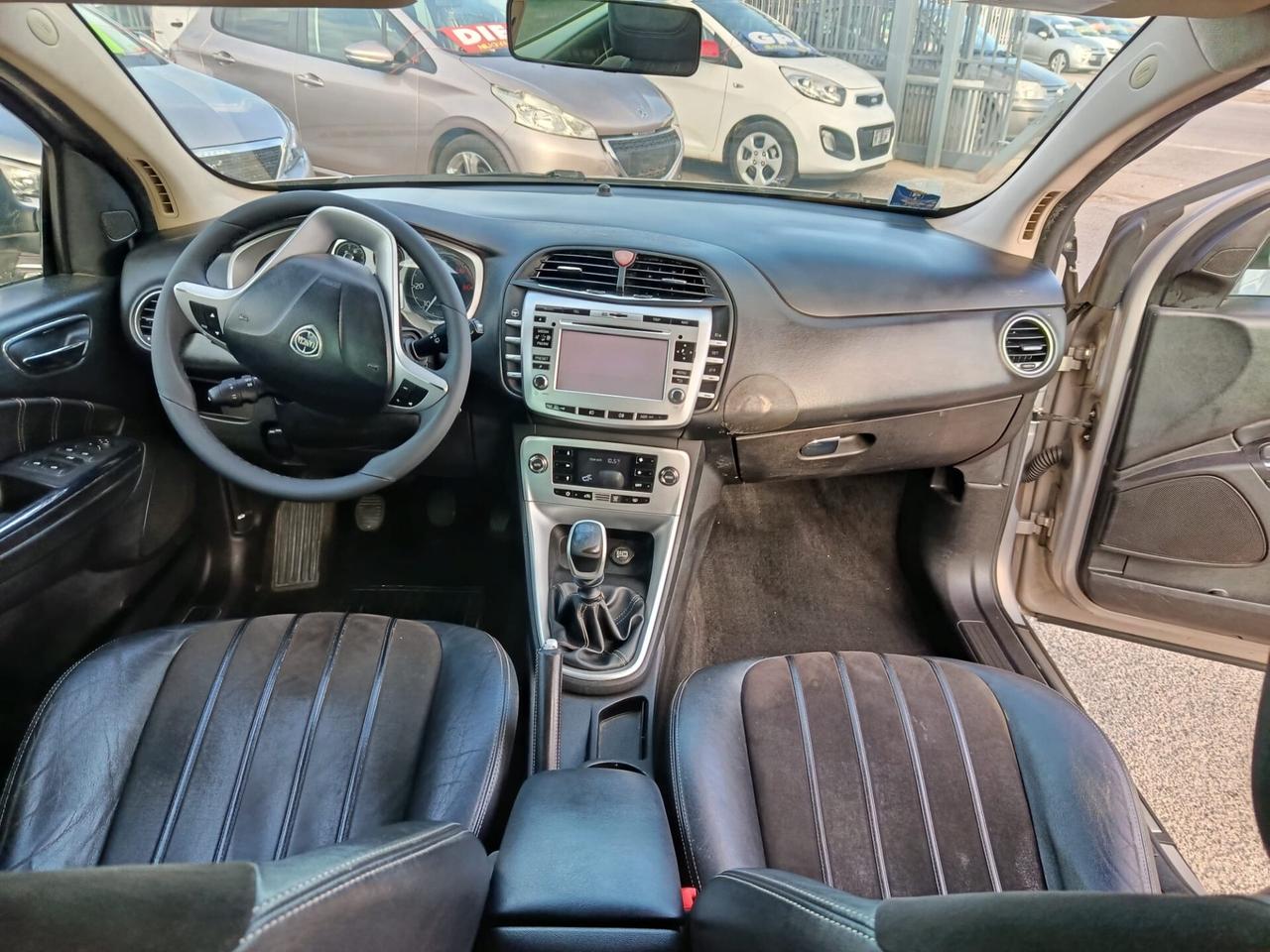 Lancia Delta 1.6 MJT DPF Gold