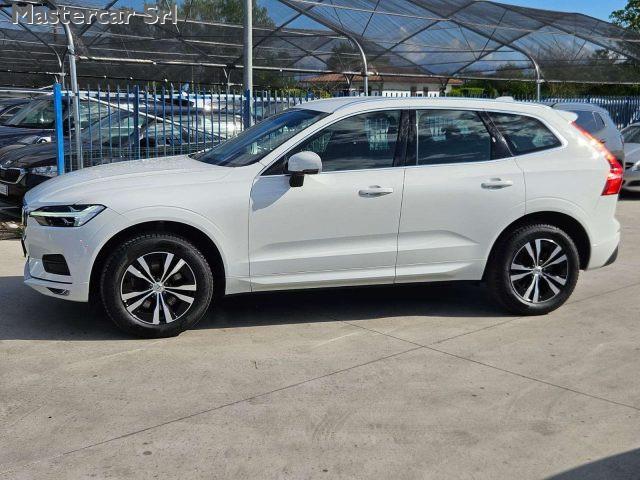 VOLVO XC60 XC60 II 2018 2.0 b4 Momentum Pro awd auto -GE944CR
