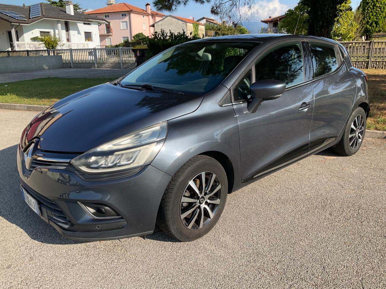 Renault Clio dCi 8V 90CV EDC Start&Stop 5 porte Energy Intens