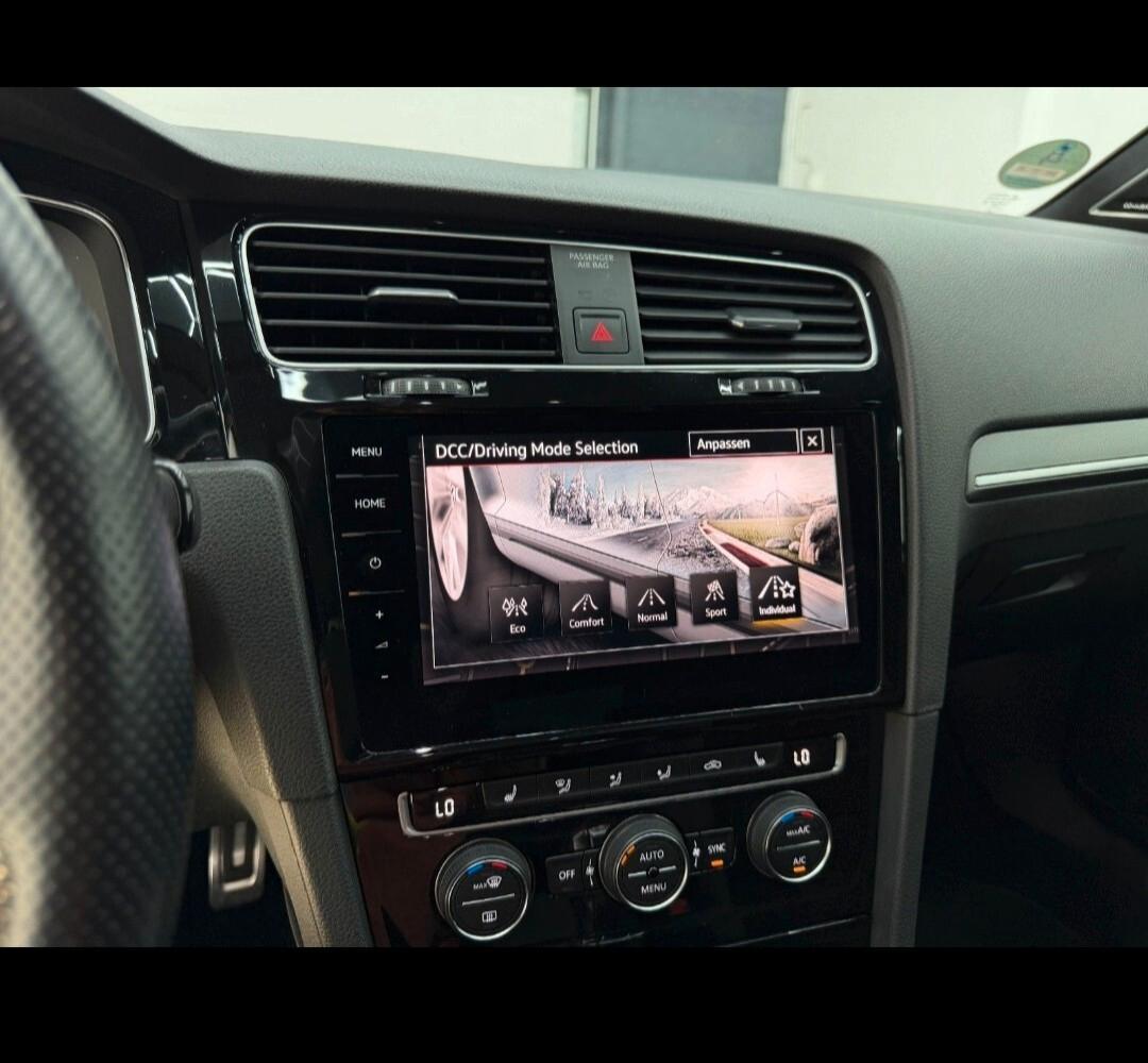 Volkswagen Golf GTI 2.0 TSI TCR DSG
