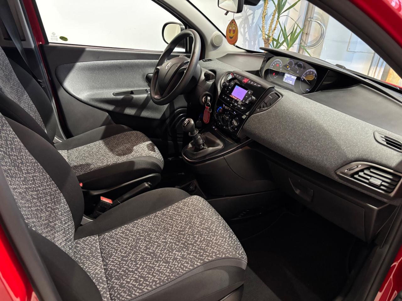 Lancia Ypsilon 1.2 69 CV 5 porte GPL