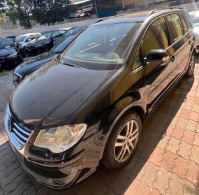 Volkswagen Touran 1.9 TDI 105CV Trendline 7 POSTI