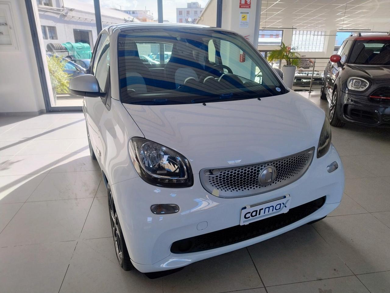 Smart ForTwo 1000 52 kW MHD coupé passion