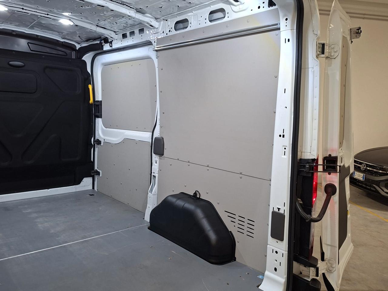 Ford Transit 350 2.0 TDCi Trend L2H2 Automatico