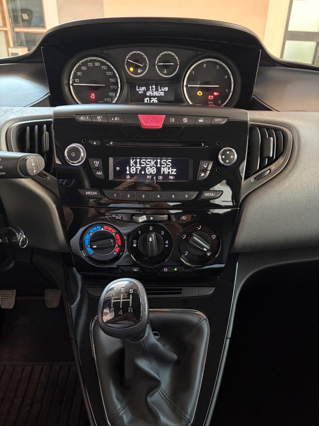 LANCIA YPSILON 1.3 M-JET 95cv