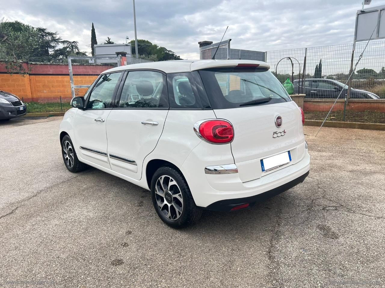 FIAT 500L URBAN 1.3 MJ 95CV IVA ESPOSTA