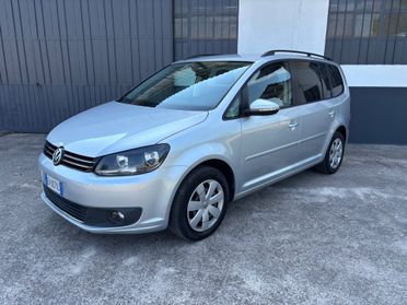 Volkswagen Touran 1.6 TDI DSG. 7 posti. Garanzia