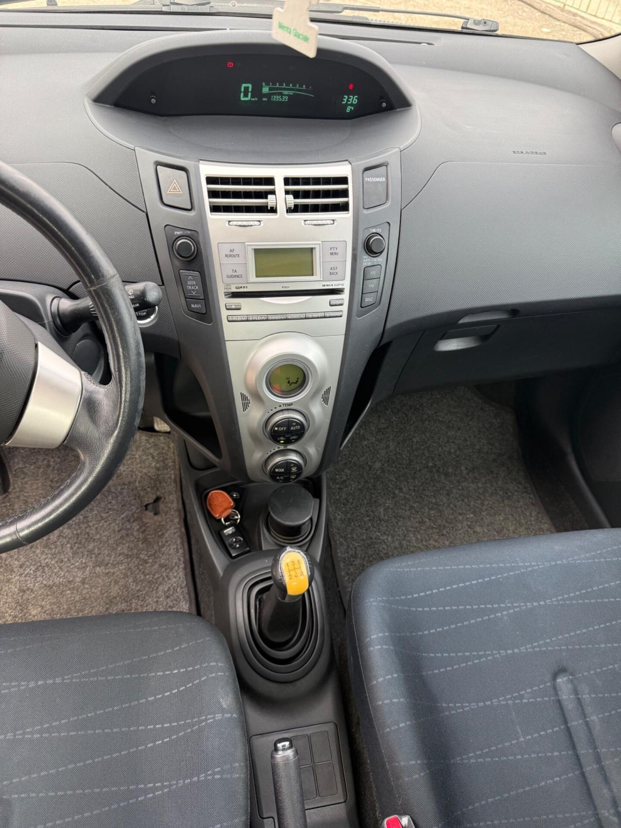 Toyota Yaris 1.3 5 porte Sol