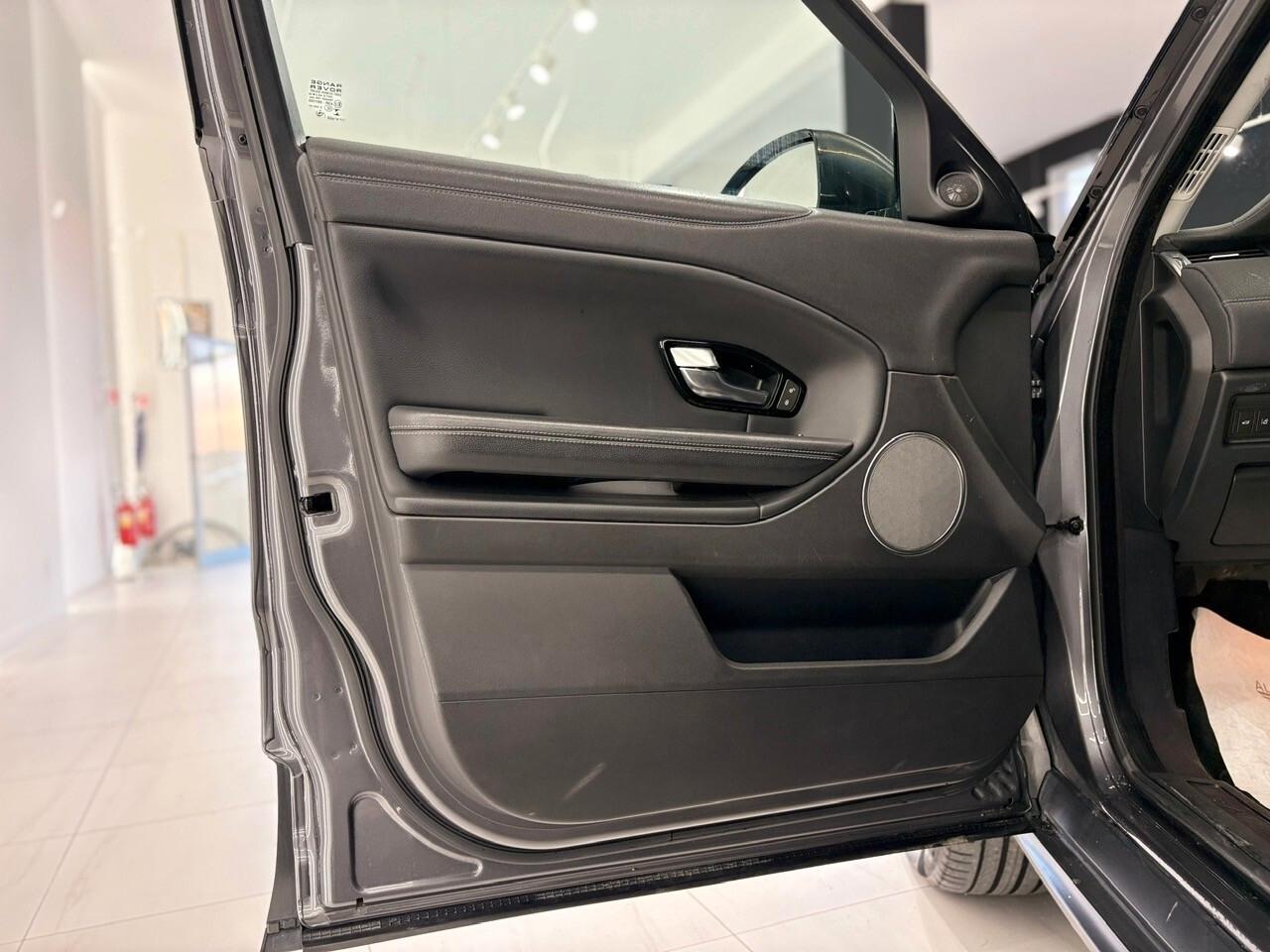 Land Rover Range Evoque 2.0 TD4 180 CV 5p. SE Dynamic