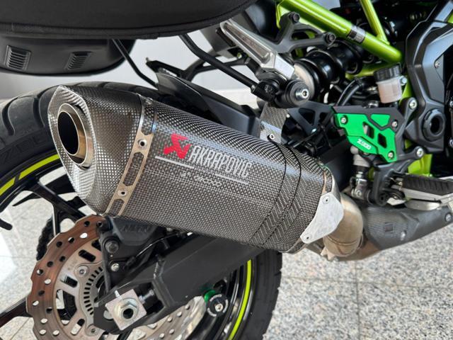 KAWASAKI Z 900 PERFORMANCE *AKRAPOVIC - BAULETTI LATERALI*