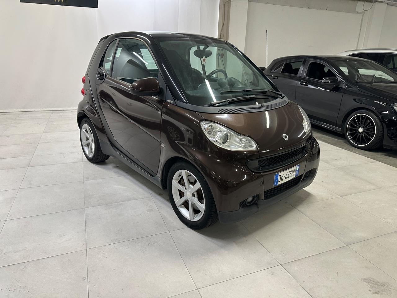 Smart ForTwo 1000 52 kW coupé limited one