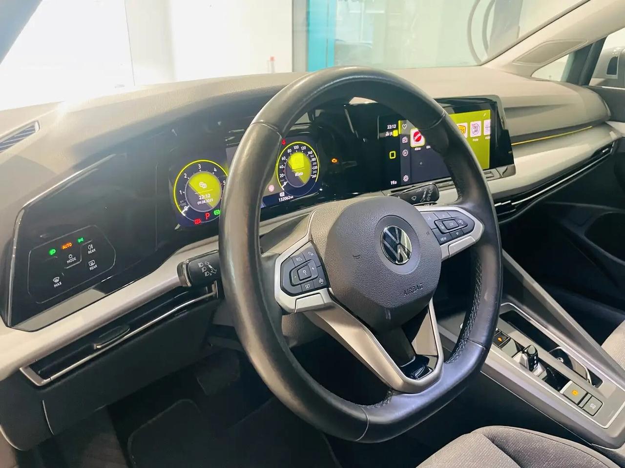 Volkswagen Golf VIII 2020 2.0 TDI 150 CV DSG SCR Style