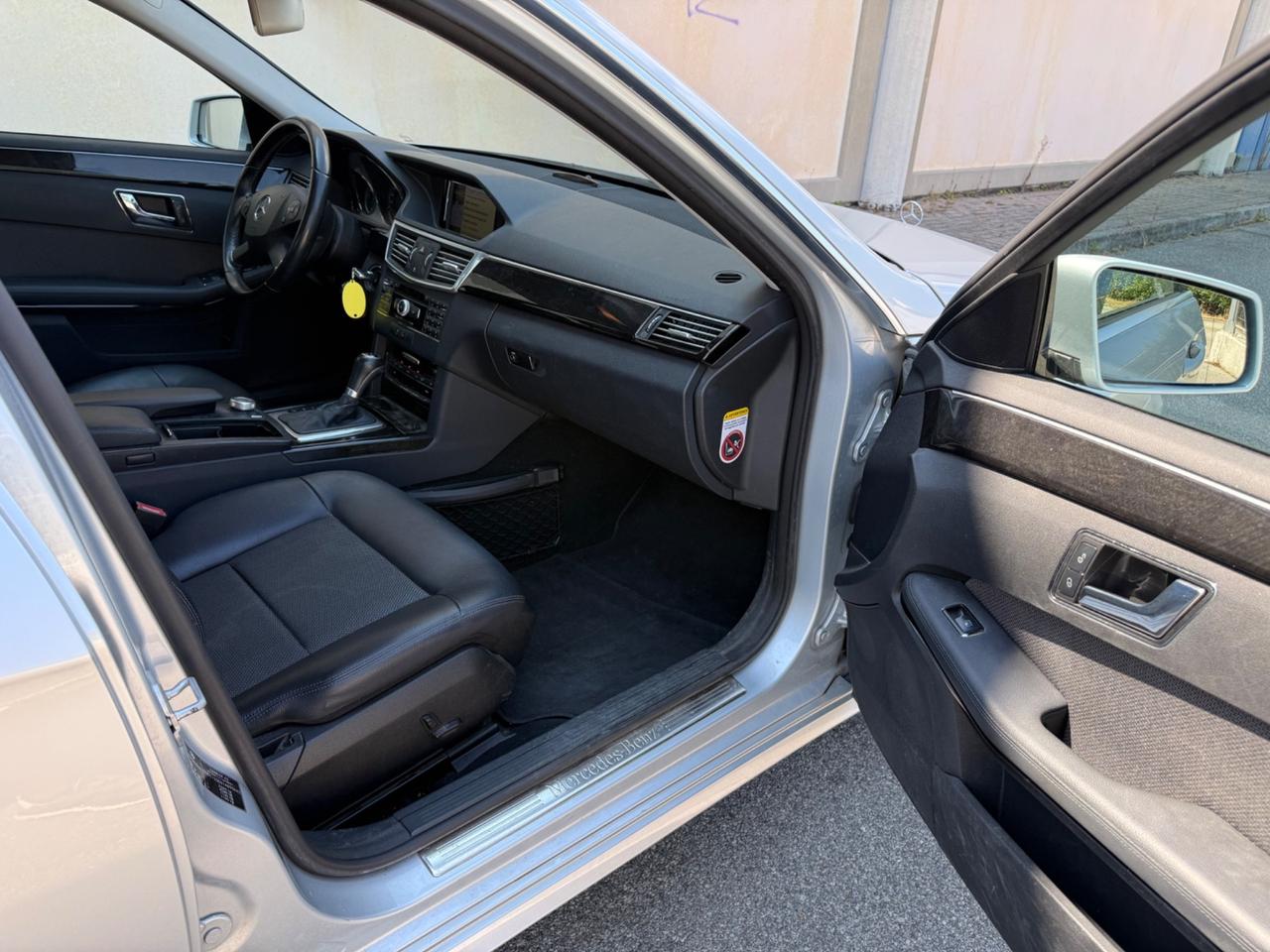 Mercedes-benz E 250 CDI BlueEFFICIENCY Avantgarde