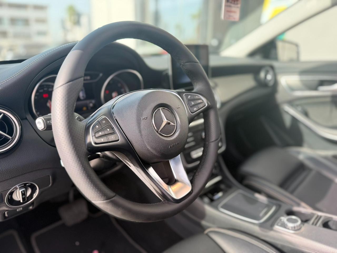 Mercedes-benz CLA 200 D 2.2 136CV AMG Premium Auto TETTO ITALIANA UNICO PROPRIETARIO