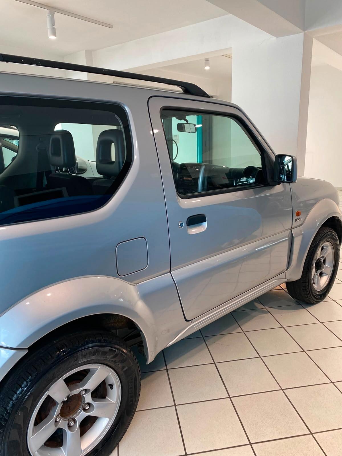 Suzuki Jimny 1.5 DDiS cat 4WD JLX