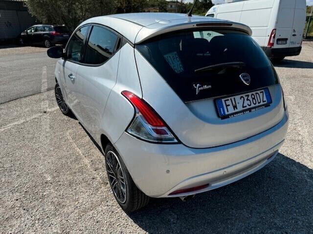 Lancia Ypsilon 1.2 69 CV 5 porte S&S Gold