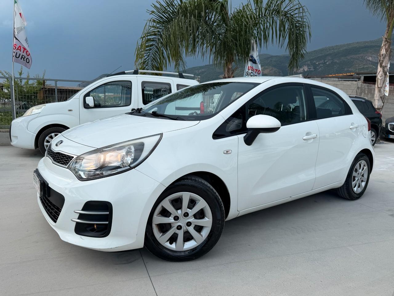 KIA RIO ANNO 2016 1.1 DIESEL 75 CV *GRANDINATA