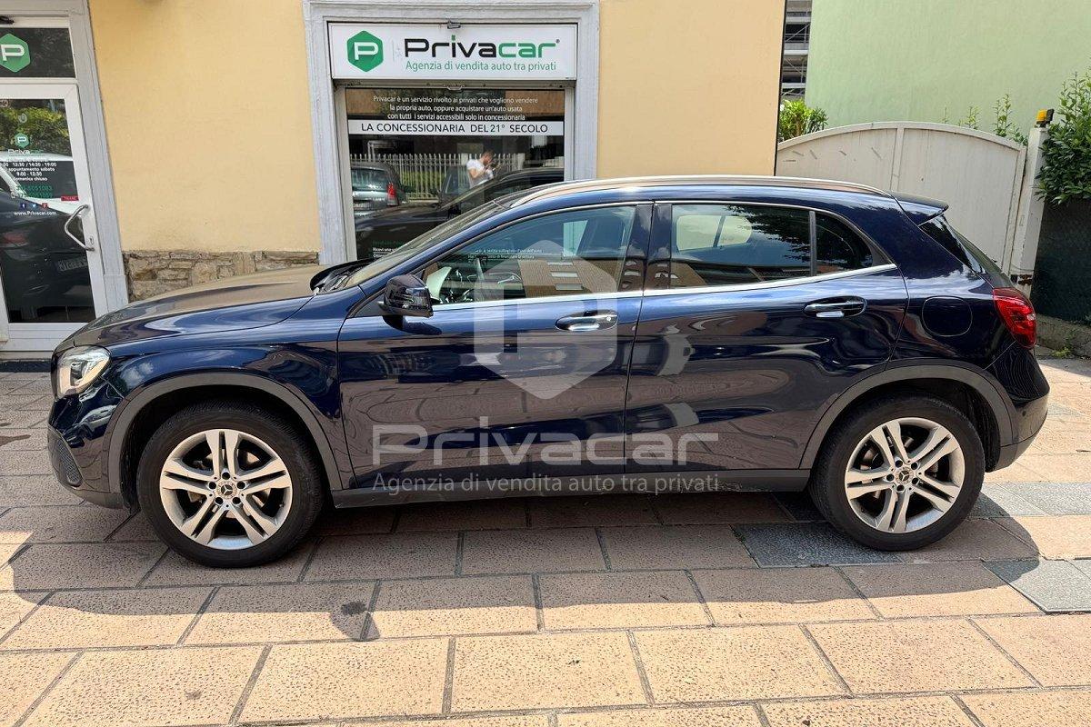 MERCEDES GLA 180 d Automatic Sport
