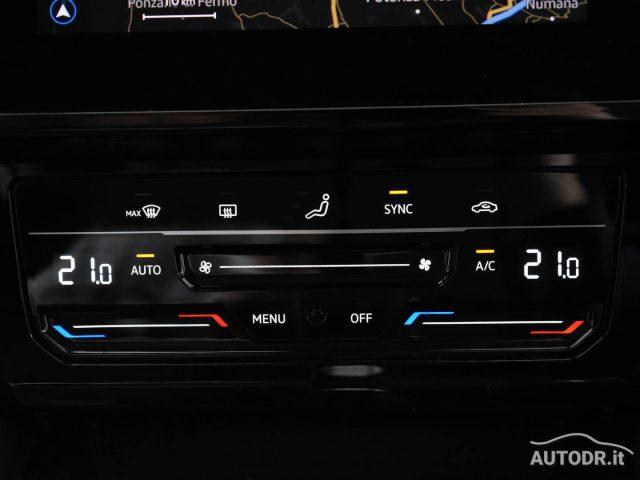 VOLKSWAGEN Passat Variant 2.0 TDI EVO 150cv Business Fari LED, Navi, Ambient