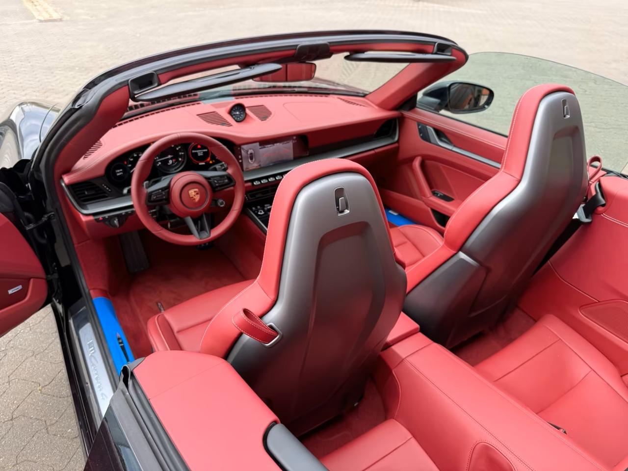 Porsche 911 Cabrio 3.0 Carrera 4 auto