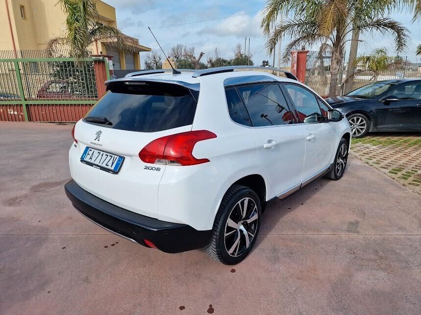 Peugeot 2008 BlueHDi 100 Allure