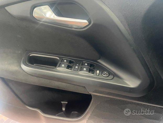 FIAT Tipo (2015-->) Tipo 1.6 Mjt S&S DCT SW Lounge