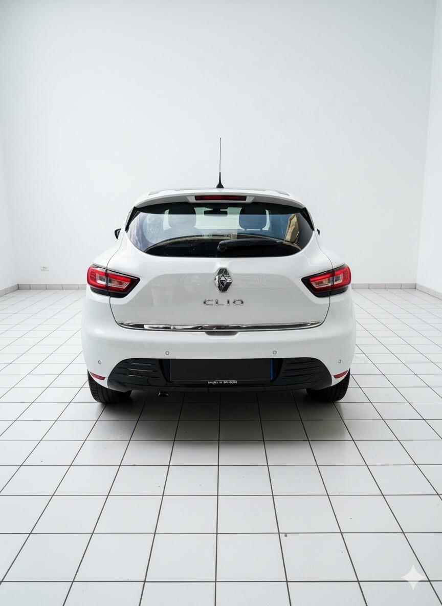 Renault Clio dCi 8V 90 CV 5 porte Moschino Life