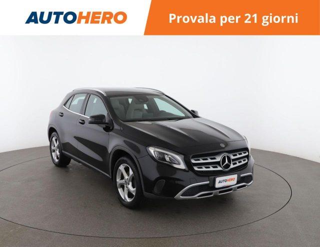MERCEDES-BENZ GLA 200 d Automatic Sport