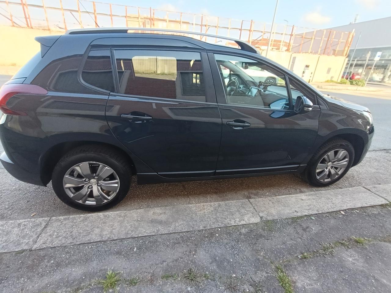 Peugeot 2008 Puretech active
