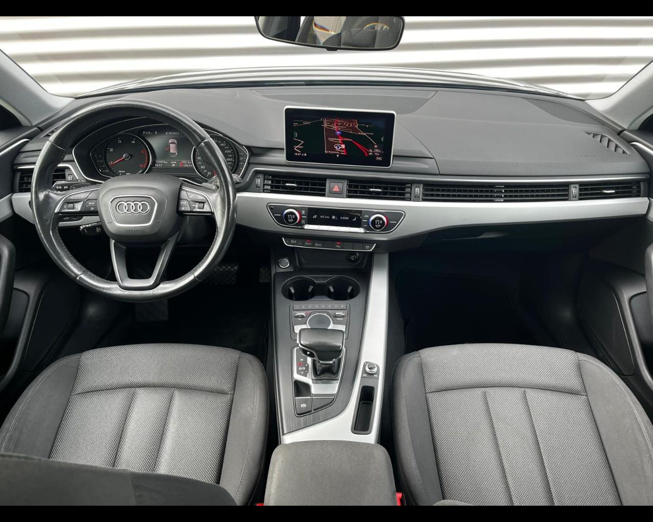 AUDI A4 AVANT 35 TDI S-TRONIC BUSINESS