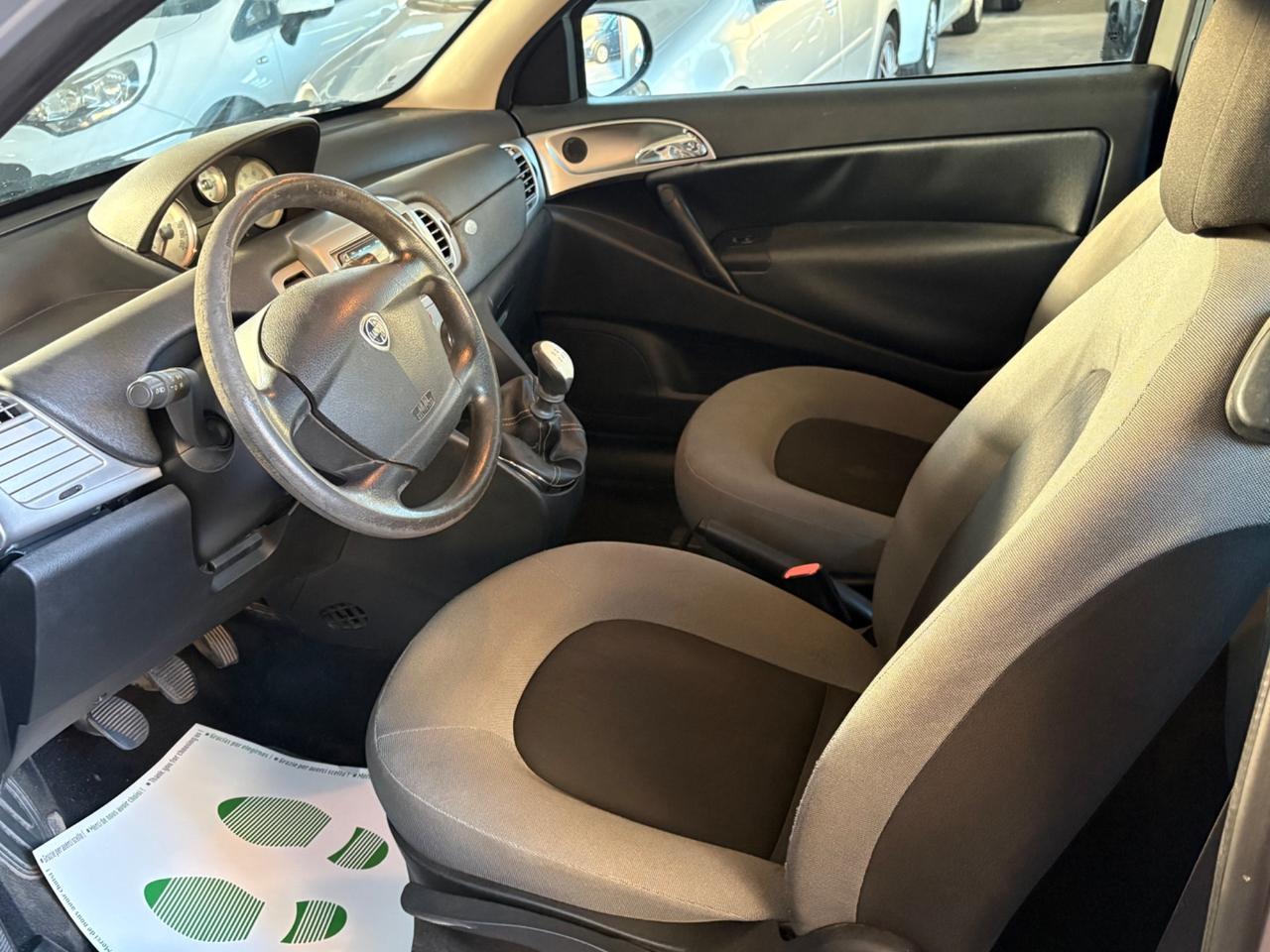 Lancia Ypsilon 1.2 Argento