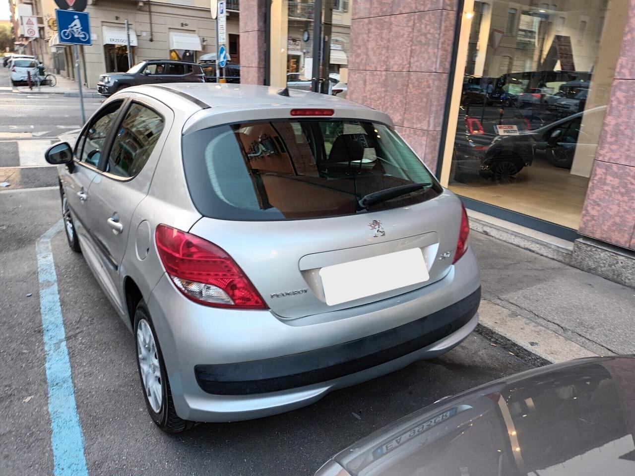 Peugeot 207