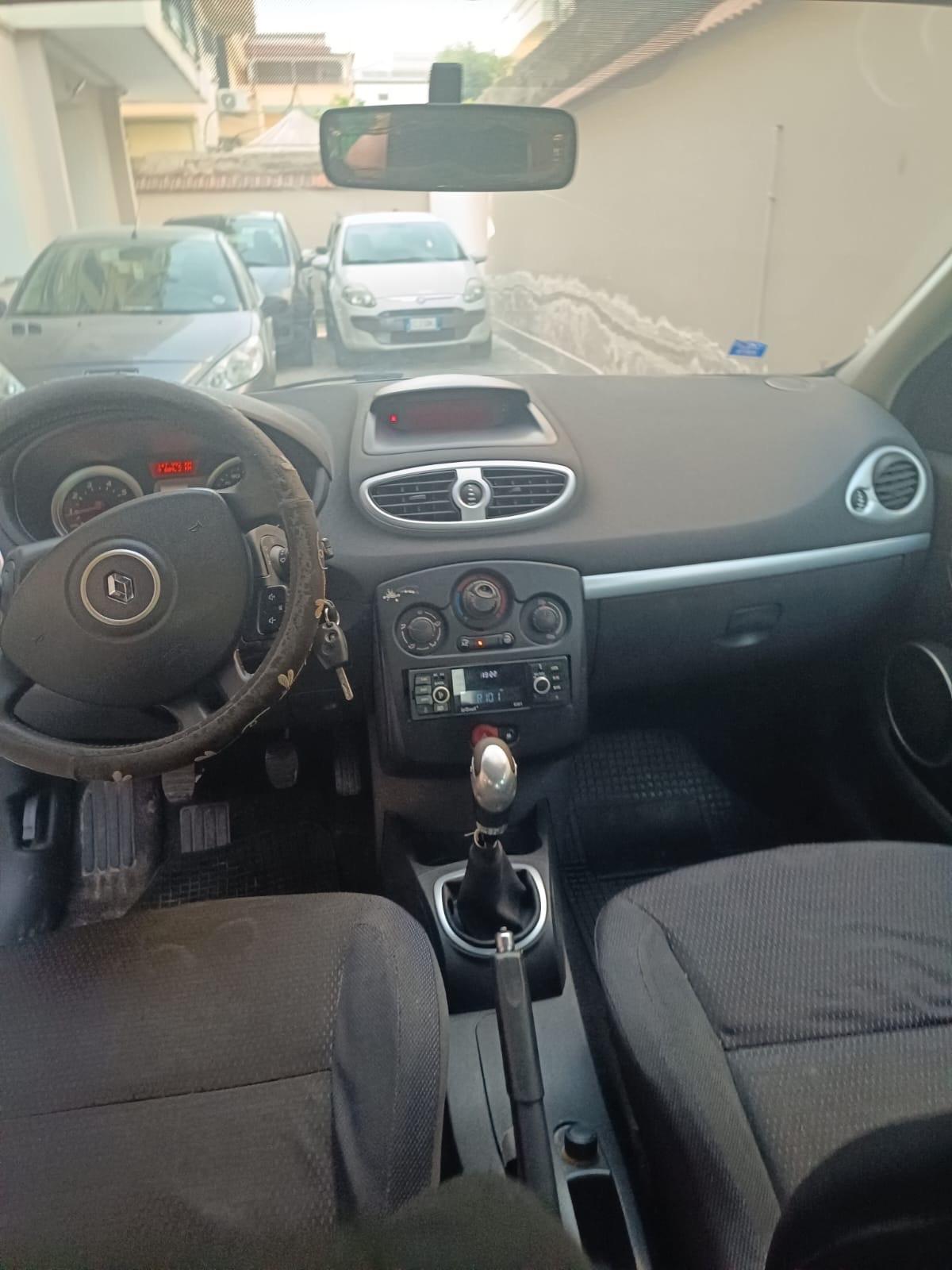 Renault Clio 1.2 16V 5 porte Luxe