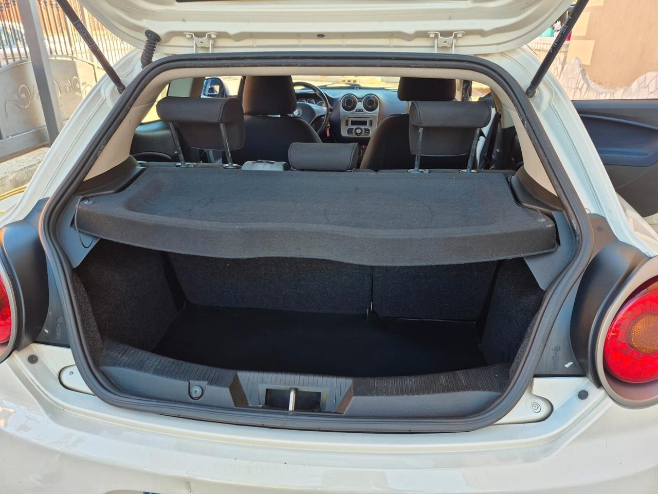 Alfa Romeo MiTo 1.3 JTDm-2 95 CV S&S Distinctive Sport Pack