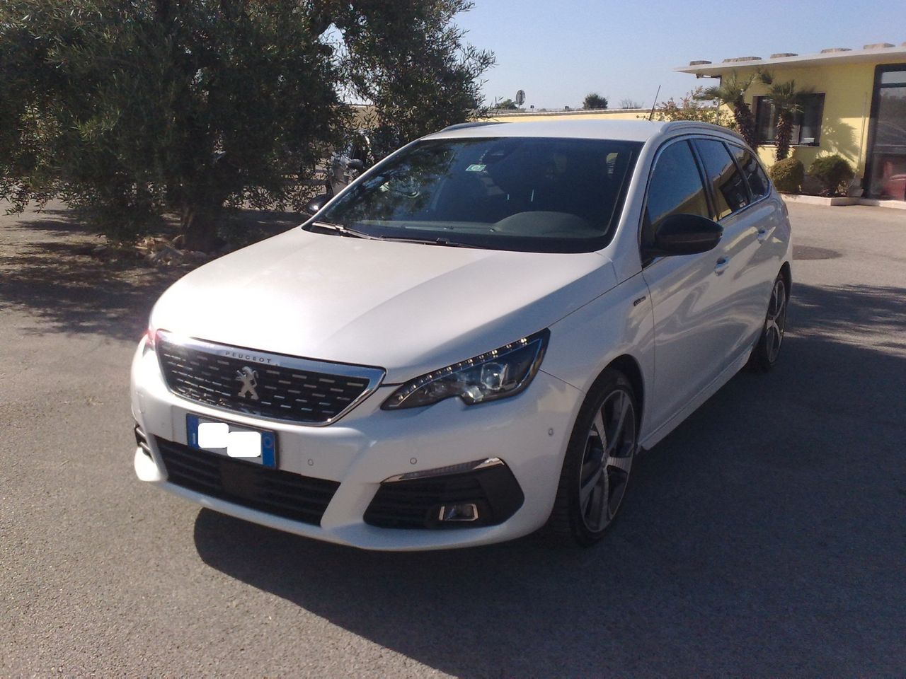 Peugeot 308 SW 1.6bluehdi 120cv EAT6 GT-LINE 2017