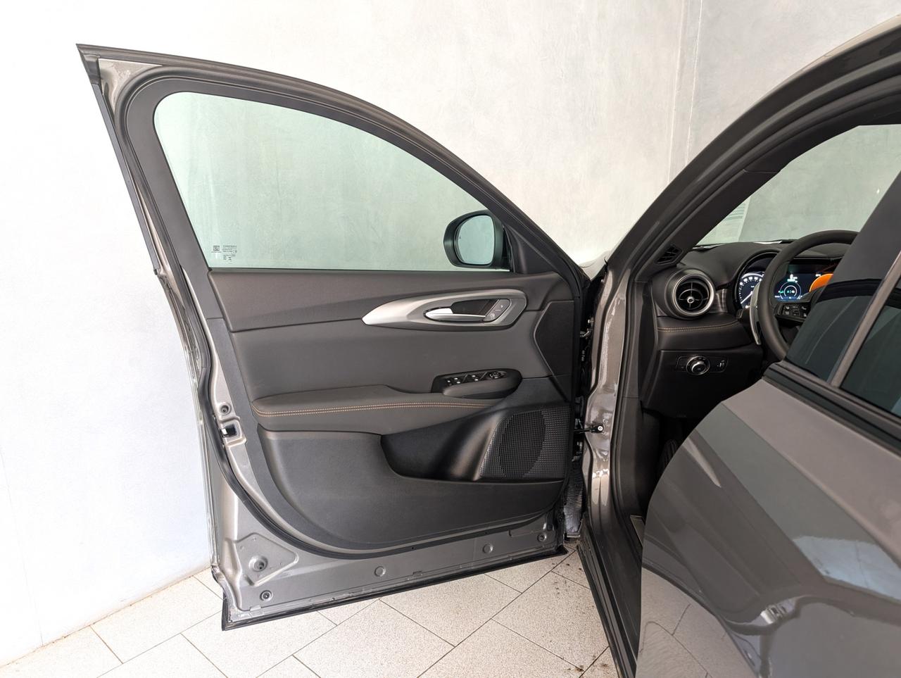 Alfa Romeo Tonale 1.5 Hybrid 160cv TCT7 Veloce MY25 Restyling