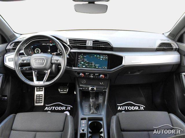AUDI Q3 45 TFSIe S-Tronic 2xS-Line Retrocamera, Cerchi 19"