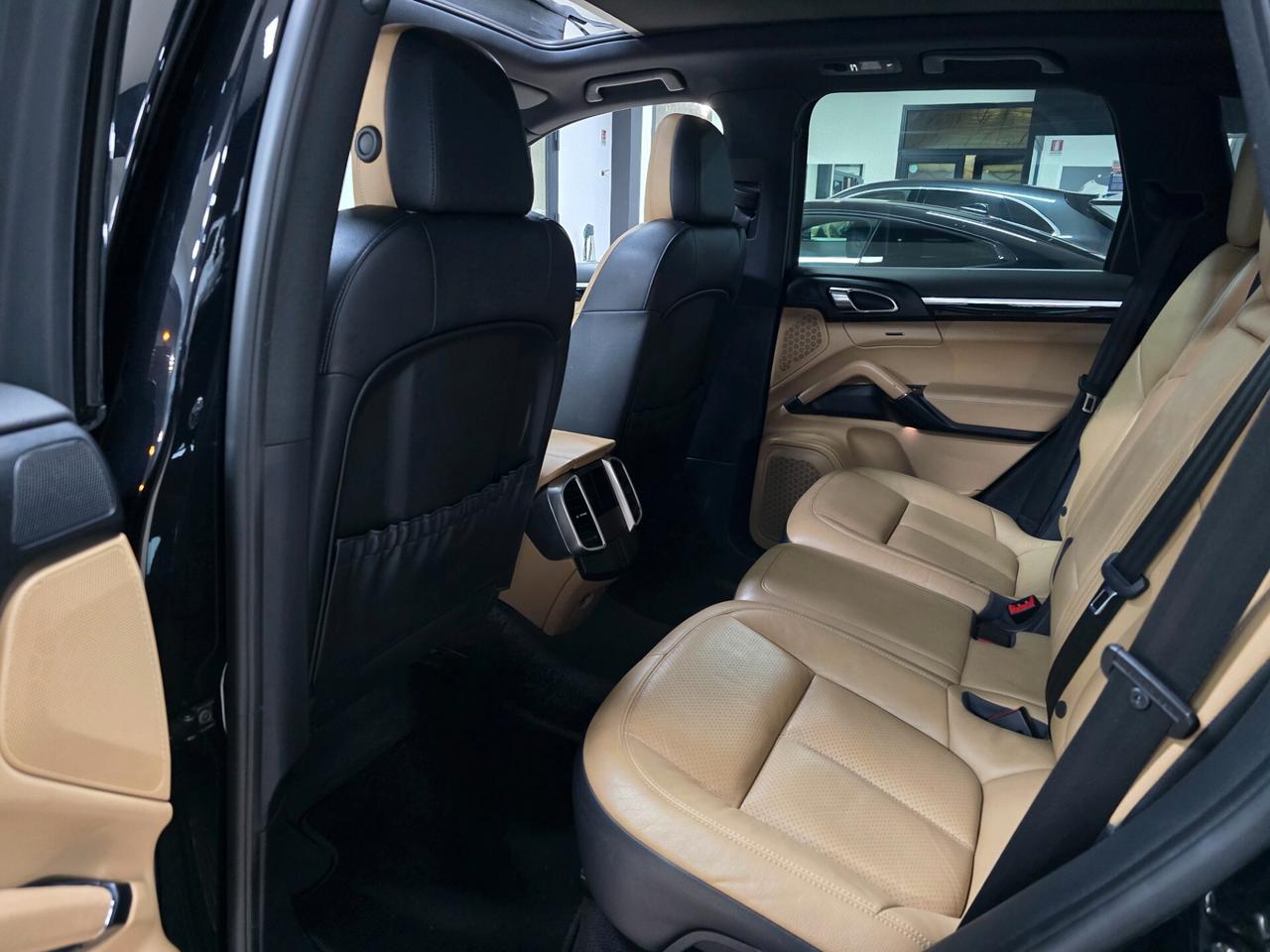 Porsche Cayenne 3.0 Diesel Platinum Edition