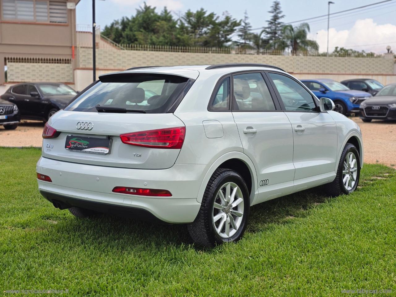 AUDI Q3 2.0 TDI Business
