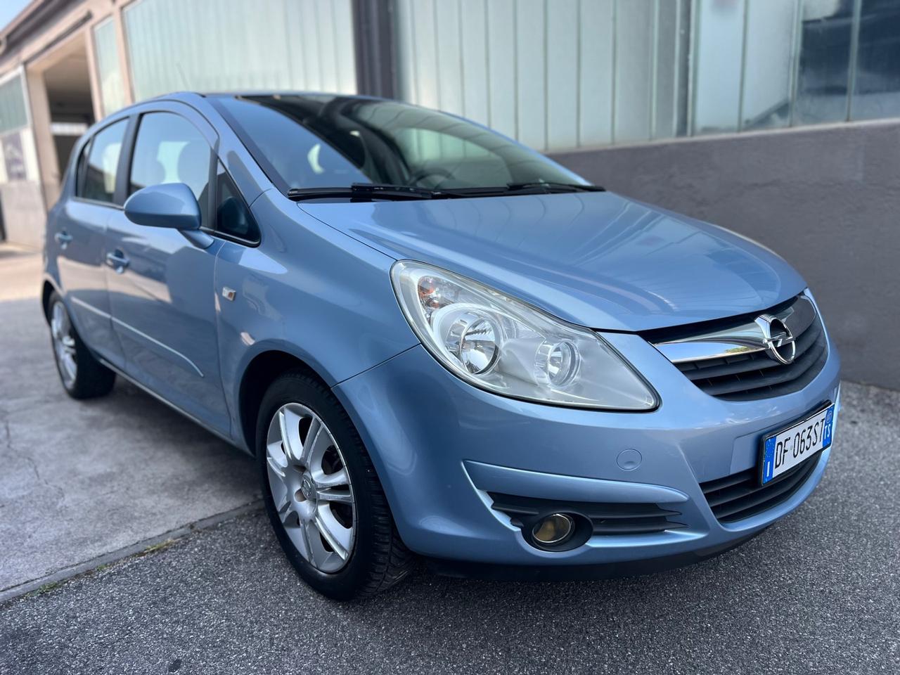 Opel Corsa 1.4 benz Per NEOP
