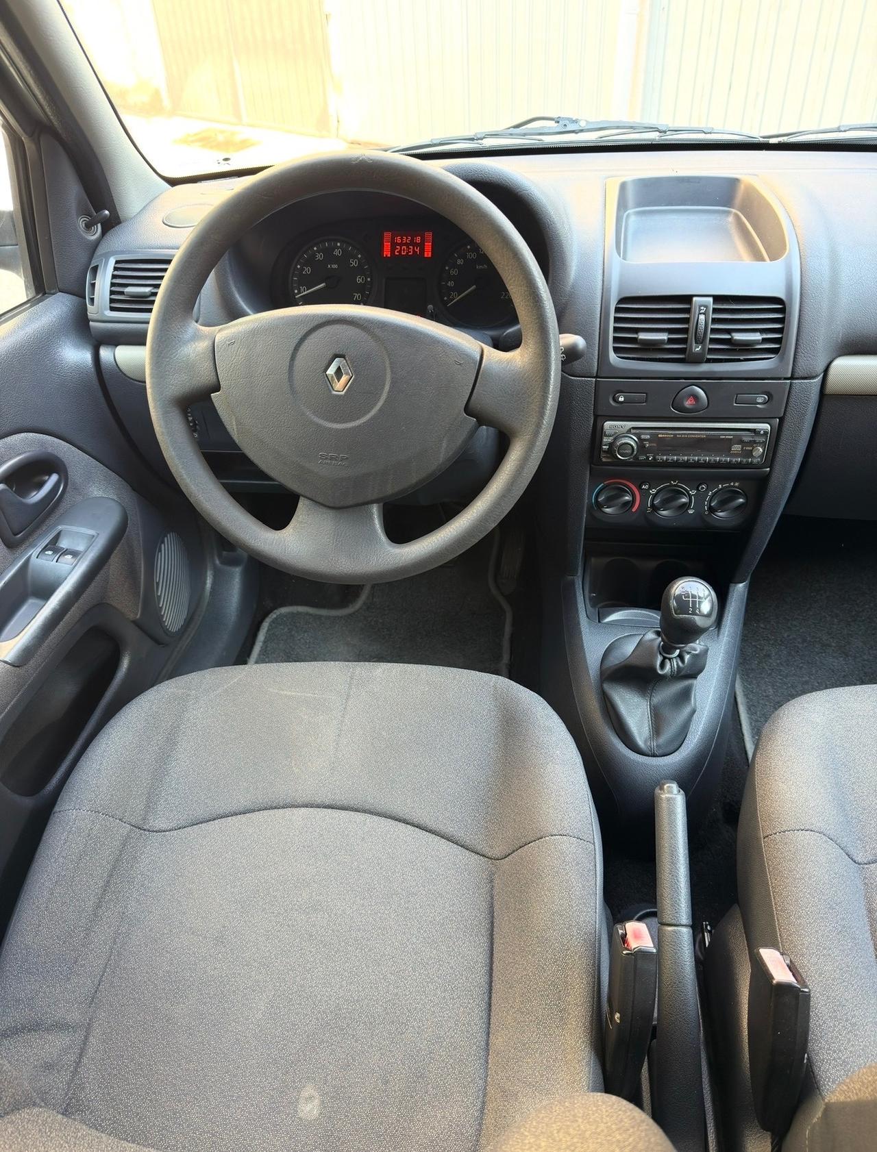 Renault Clio 1.2 16V cat 5 porte Confort Authentique