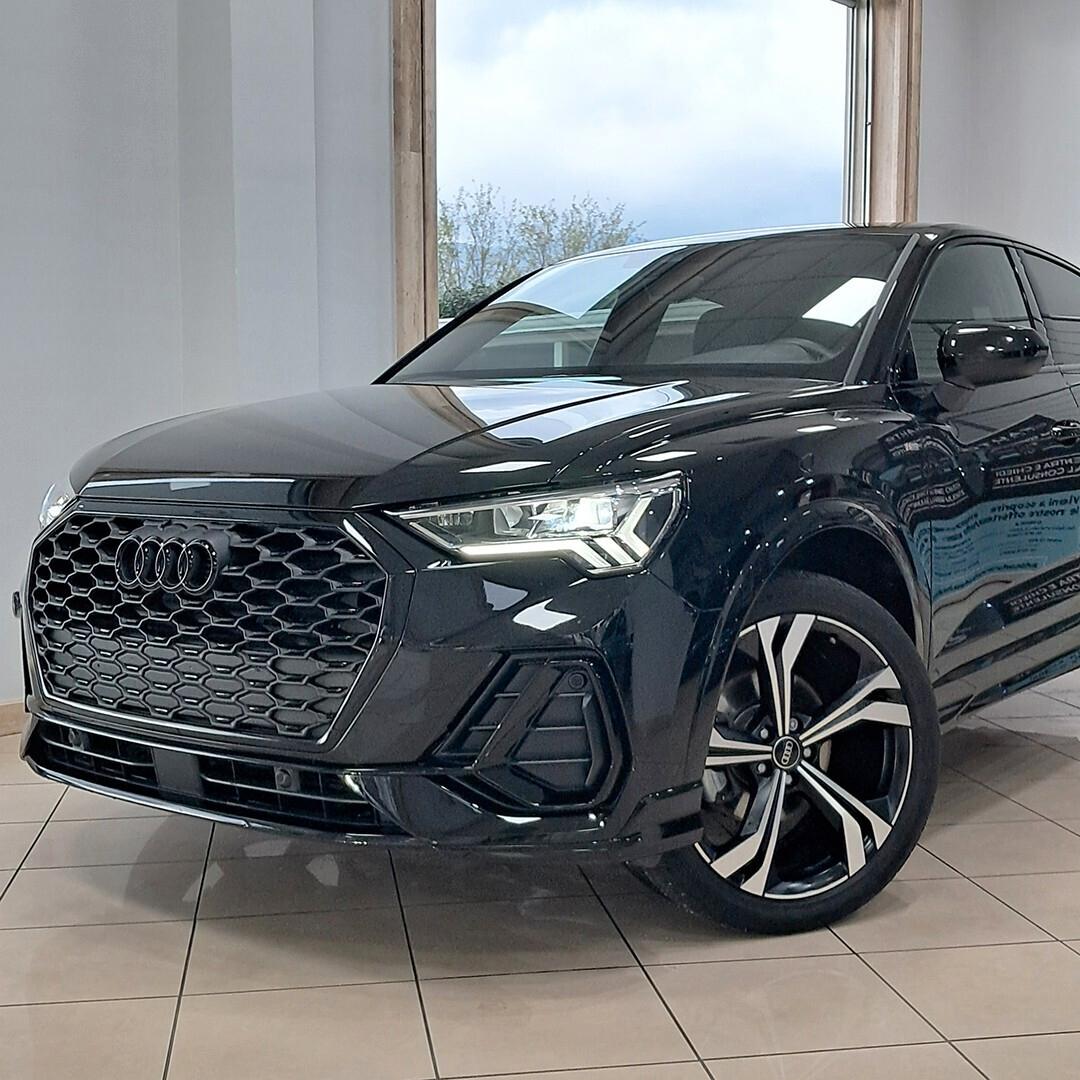 Audi Q3 SPB 35 TDI S tronic Identity Black