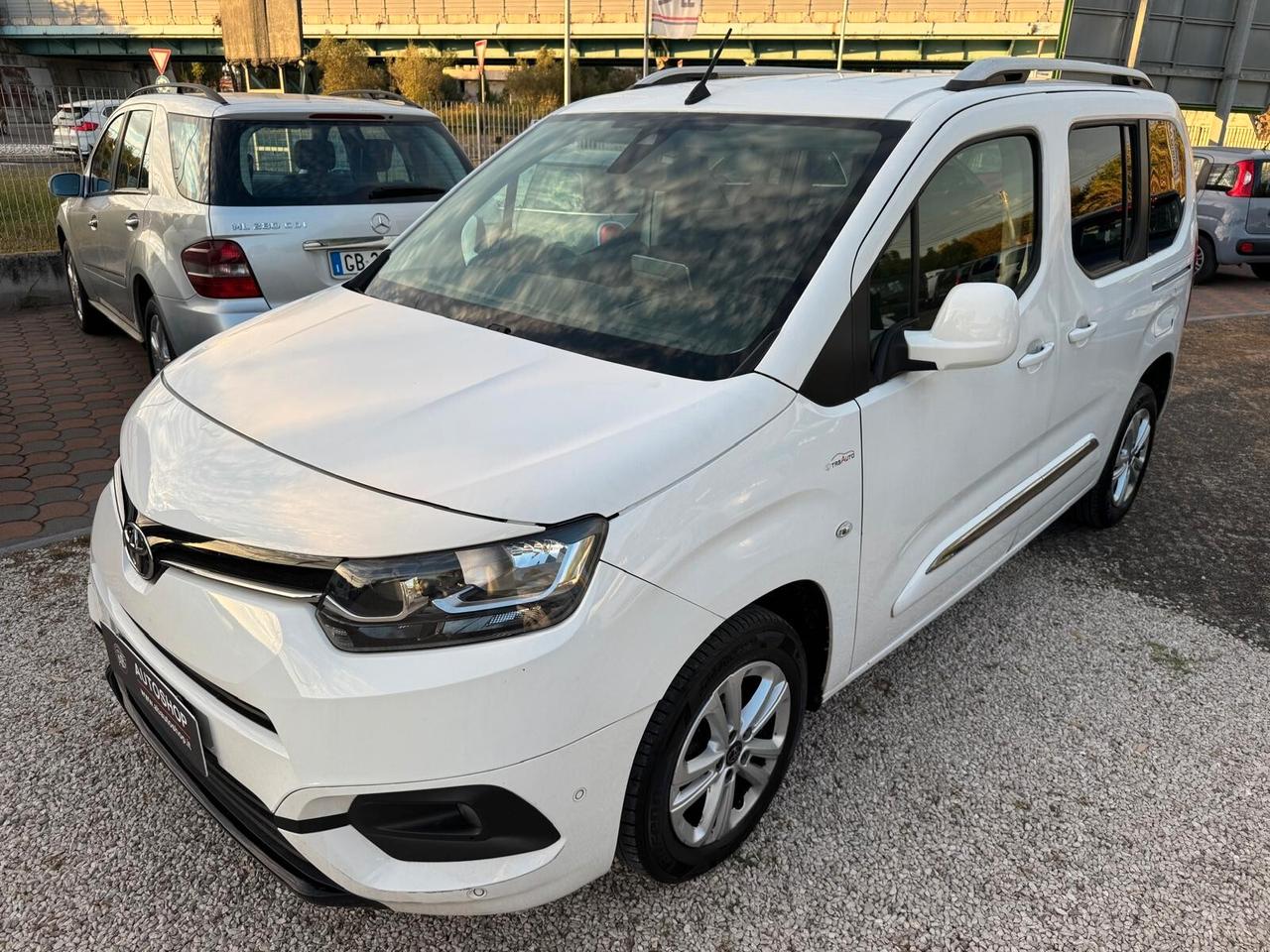 TOYOTA - Proace City Verso 1.5 - 7 POSTI - UNIPRO.- FINANZIABILE - PERMUTE