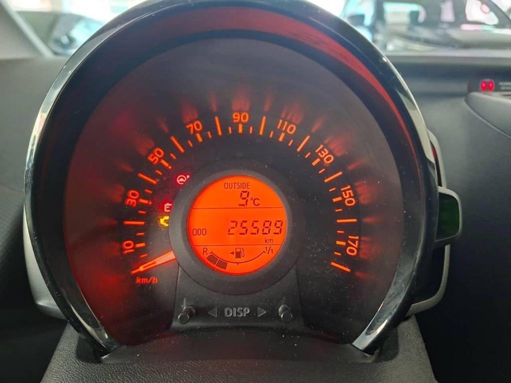 Toyota Aygo 5 Porte 1.0 VVT-i x-business