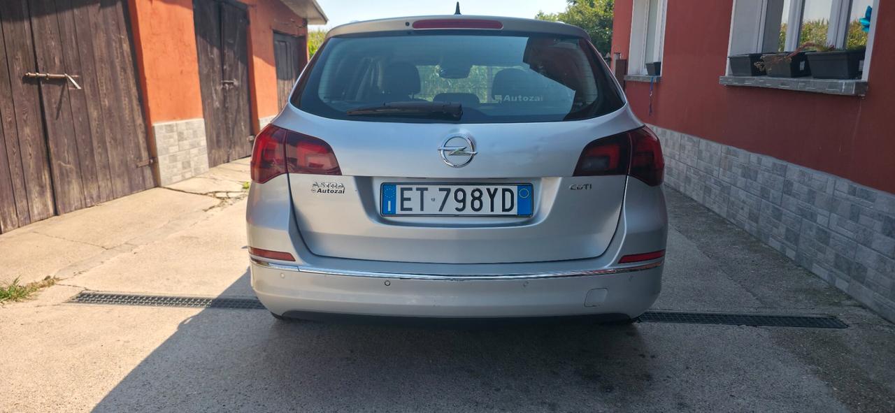 Opel Astra 1.7 CDTI 130CV Sports Tourer Cosmo