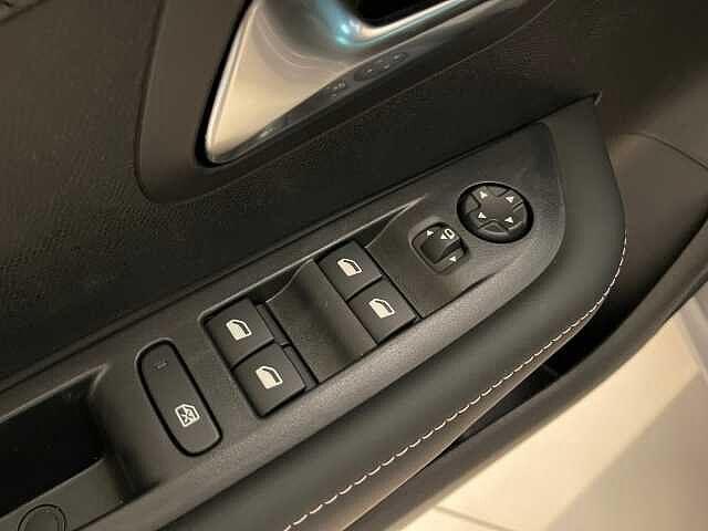 Peugeot 208 PureTech 100 Stop&Start 5 porte Allure